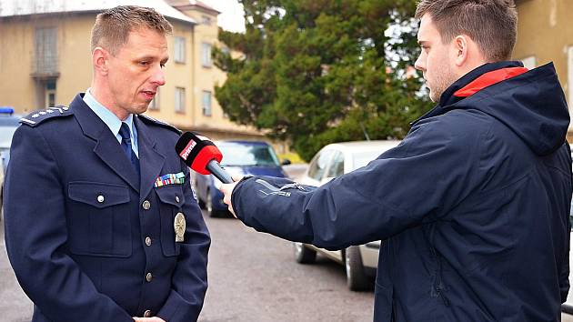 Šéf příbramské policie René Peták před novináři.