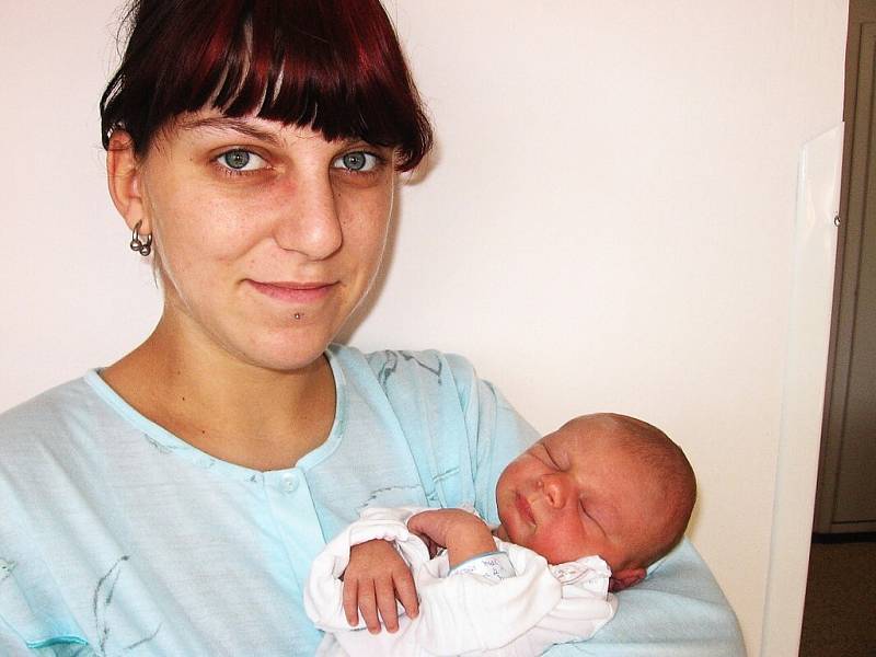 Od pátku 17. října má maminka Petra spolu s tatínkem Martinem z Rožmitálu radost ze svého prvorozeného synka Matěje Černého, kterému sestřičky v porodnici po narození navážily 2,56 kg a naměřily 46 cm.