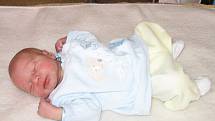 Domů do Dobříše si prvorozeného synka Šimona Zelenku, který se narodil v úterý 21. dubna, vážil 3,56 kg a měřil 53 cm, odveze maminka Tereza spolu s tatínkem Petrem.