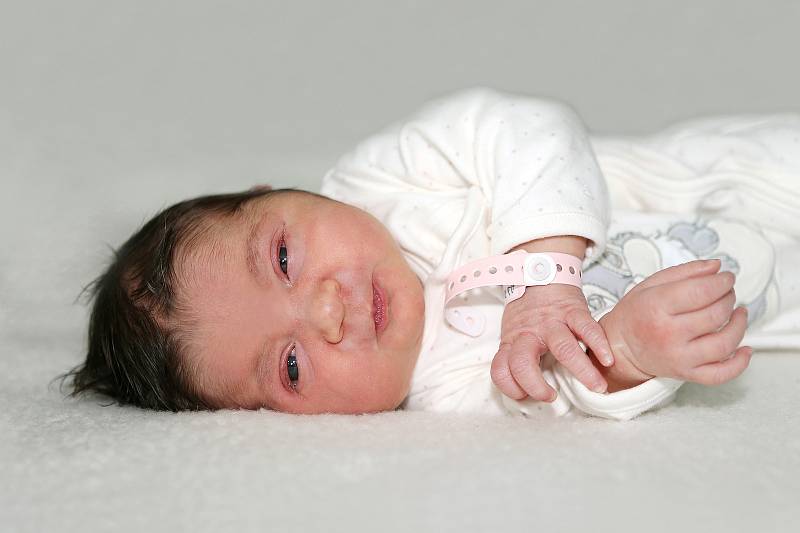 Adriana Machová se narodila 24. dubna 2022 v Příbrami. Vážila 3370 g a měřila 50 cm. Doma v Praze ji přivítali maminka Klára a tatínek Jakub.