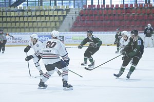 Příbramští hokejisté otočili domácí duel s Klatovy.