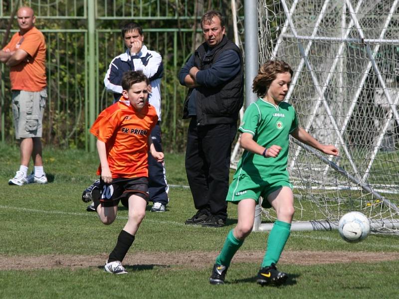 OP minikopané: 1.FK Příbram A - Tatran Sedlčany (2:1 a 1:1).