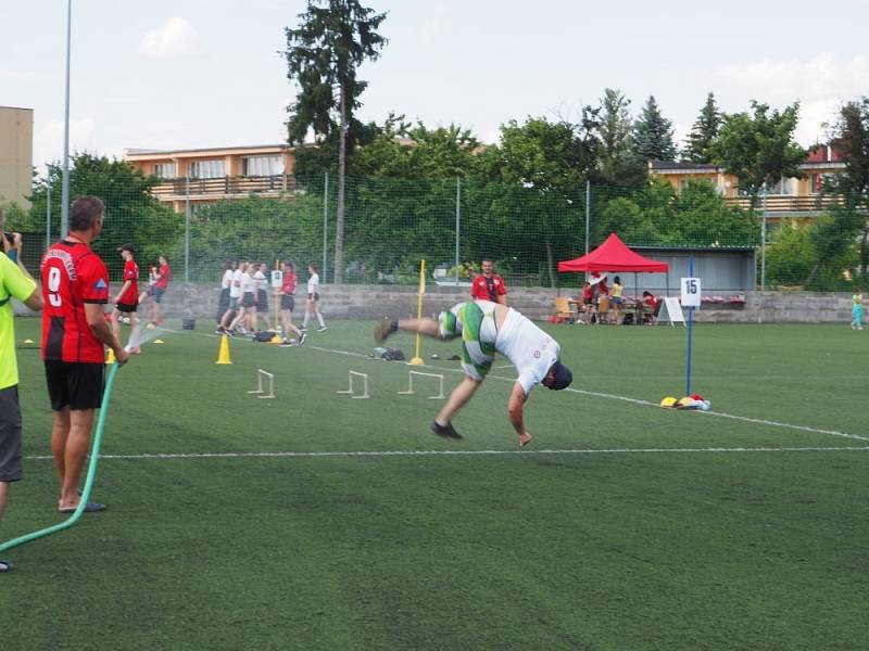 Na hřišti SK Spartak Příbram se konala akce Pomáhejme sportem.