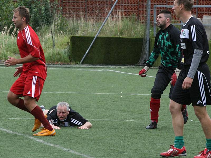 Turnaj složek Integrovaného záchranného systému. Semifinále: 1.FK Příbram - Věznice Bytíz.