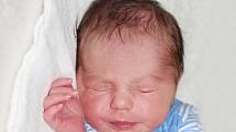 Lukáš Hroch se narodil 26. května 2020 v Příbrami. Vážil 3,5 kg a měřil 51 cm. Doma v Kozárovicích ho přivítali maminka Tereza, tatínek Marek a bratr David.