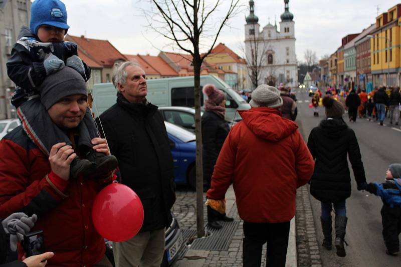 Sobotní masopustní průvod zahájil v Březnici čtyřicetidenní půst.