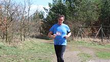 Dobříš - Hezké slunečné počasí vylákalo běžce a ti si zazávodili v sobotu 14. dubna v Dobříši. Jarní běh a Stomatologický běh prověřil běžeckou zimní přípravu na trase 4,2 a 8,4 kilometru.