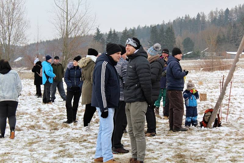 Necelé tři desítky posádek se v sobotu odpoledne postavily na start 38. ročníku populárního Zlatého nugetu Bečánova. Nejrychlejší posádka zvládla zhruba sedmikilometrovou trasu za necelou hodinu.