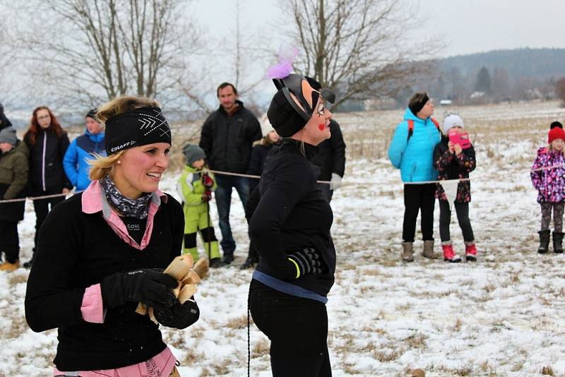 Necelé tři desítky posádek se v sobotu odpoledne postavily na start 38. ročníku populárního Zlatého nugetu Bečánova. Nejrychlejší posádka zvládla zhruba sedmikilometrovou trasu za necelou hodinu.