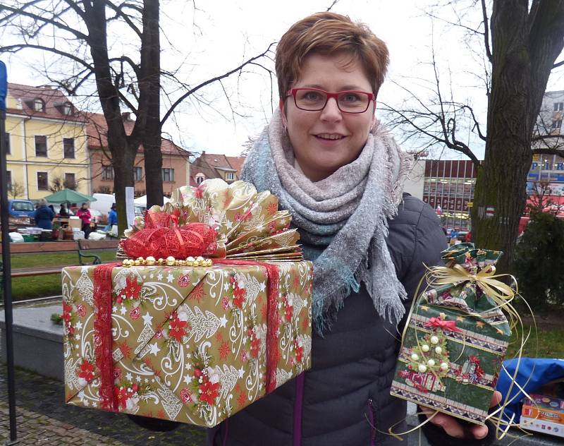 Farmářské trhy v sobotu 16. prosince pestrou nabídkou zboží nezklamaly.