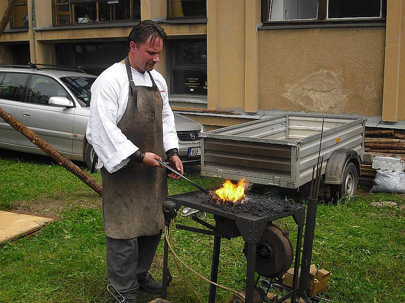 Výstava nožů v Příbrami.