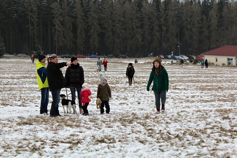 Necelé tři desítky posádek se v sobotu odpoledne postavily na start 38. ročníku populárního Zlatého nugetu Bečánova. Nejrychlejší posádka zvládla zhruba sedmikilometrovou trasu za necelou hodinu.