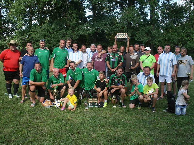 Ze 14. ročníku Memoriálu Petra Duška v malé kopané, který se konal 29. července 2017 v Hluboši.