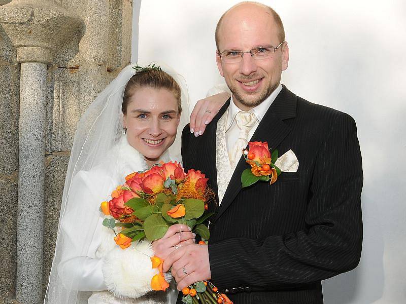 V kostele ve Starém Rožmitále si v sobotu 30. října dvě hodiny po poledni řekli své „ano“ Marie Marešová a Jakub Mírek. 