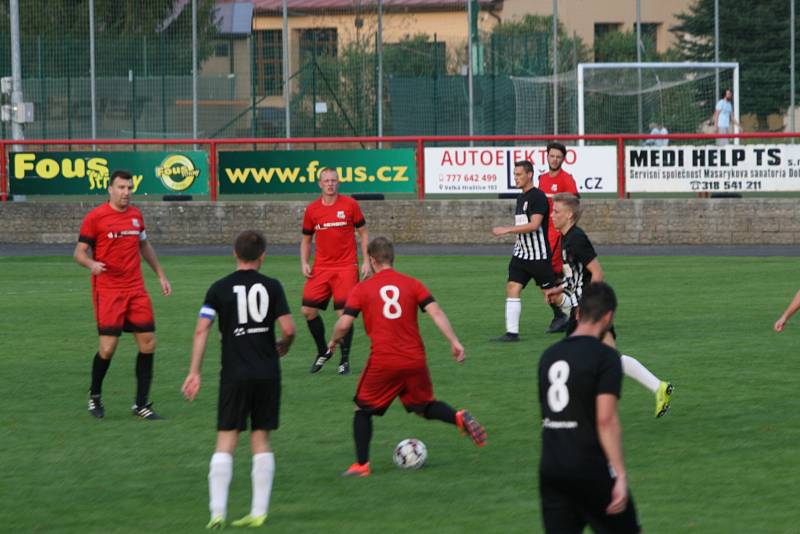 Ze zápasu divize B MFK Dobříš - Brandýs nad Labem 4:2.