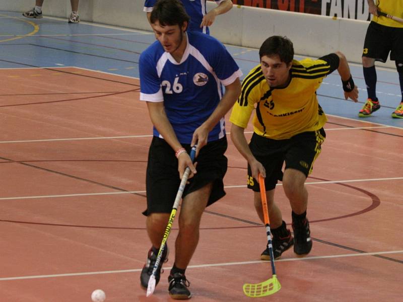 Finále Floorball Games 2014: Žraloci Příbram - Okříšky-Kněžice.