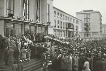 Ze slavnostního otevření Kulturního domu v Příbrami 8. listopadu 1959.