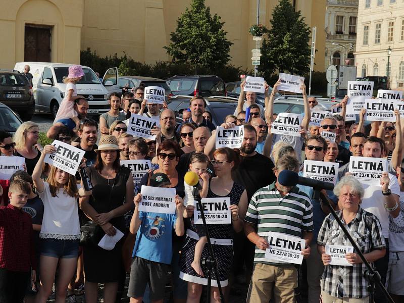 V Příbrami se už potřetí demonstrovalo proti výměně na pozici ministra spravedlnosti i proti premiérovi Andreji Babišovi. Tentokrát demonstranty podpořil i herec Pavel Nový.