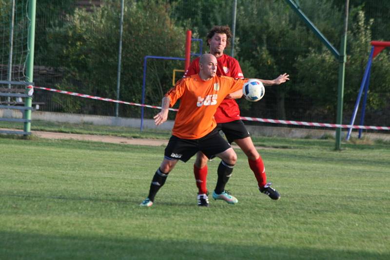 Fotografický průřez nedávnou historií fotbalu v Podlesí.