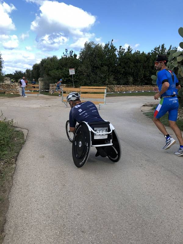 Jan Tománek uzavřel sezonu v italské Apulii