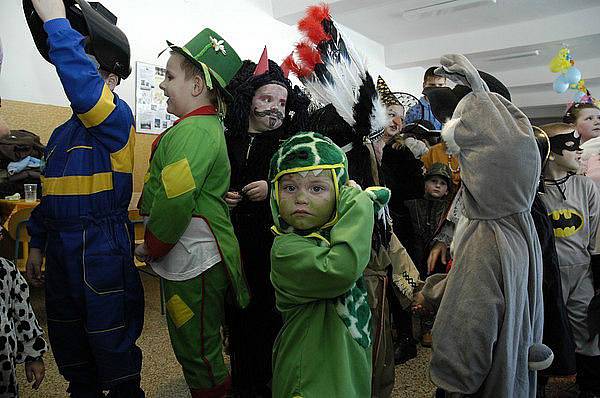 Dětský karneval v chraštické základní škole