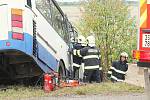 V Dlouhé Lhotě se konalo taktické cvičení záchranářů při vážné nehodě autobusu. Mělo za úkol prověřit připravenost všech složek integrovaného záchranného systému. 