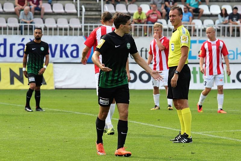 Viktorka Žižkov a 1.FK Příbram, výsledek 1:1, branku dal Zoran Danoski. Příbram se nejprve ujala vedení hosté vzápětí srovnali. Foto: Antonín Vydra