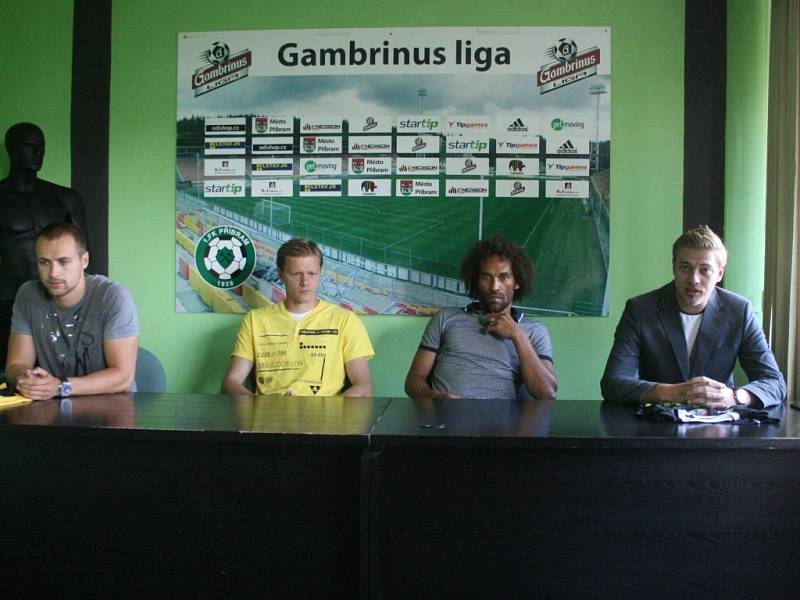 Zleva: Jan Starka, Lukáš Krbeček, Fernando Neves a Petr Větrovský.