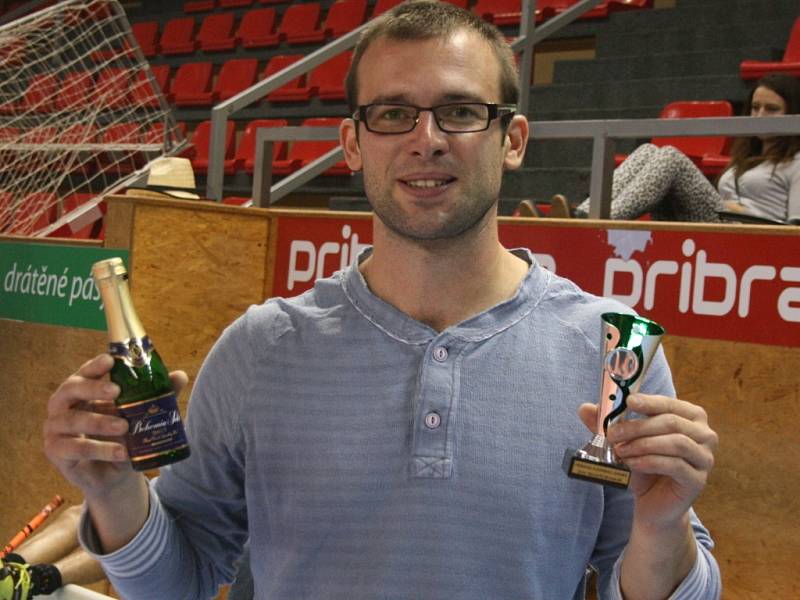 Vyhlášení Floorball Games 2014 - nejlepší brankář: Miroslav Chvojka (Horymíři).