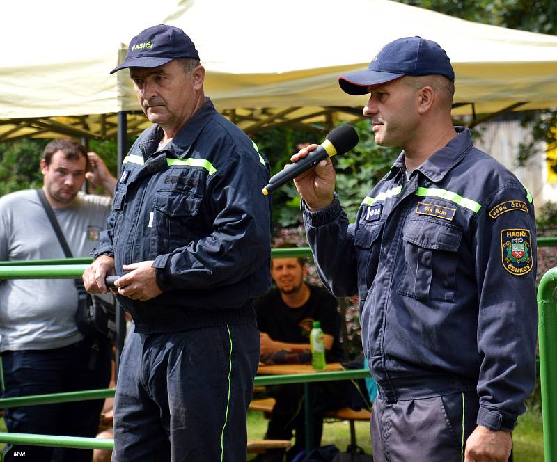 O tři putovní trofeje se zápolilo ve třech kategoriích: družstva dětí, žen a mužů. Kromě zástupců 7. okrsku z Jinec, Čenkova, Ohrazenice a Křešína přijeli i hosté z Kardavce, Hluboše, Hostomic, Jánské a Dobříše.