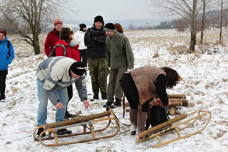 Necelé tři desítky posádek se v sobotu odpoledne postavily na start 38. ročníku populárního Zlatého nugetu Bečánova. Nejrychlejší posádka zvládla zhruba sedmikilometrovou trasu za necelou hodinu.