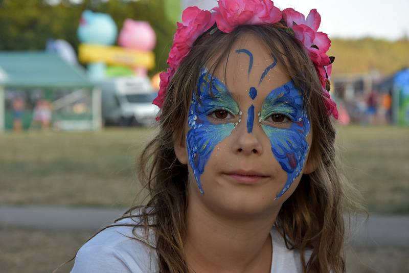 Letní festival v příjemném prostředí, přímo na pláži, byl v tropickém počasí volbou několika tisíců návštěvníků. Foto: Ondřej Navrátil