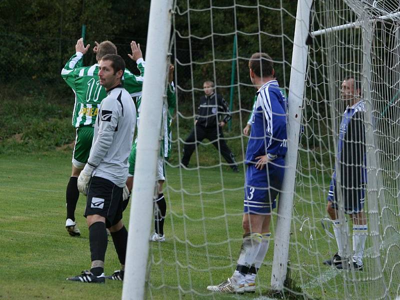 I. B třída: Podlesí - Komárov (3:2).