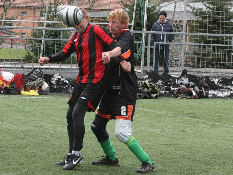 Malý fotbal, 4. liga: Airborne-ZZN B - Kotláři.