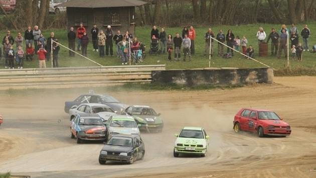 Hobby autorallycross v Sedlčanech.