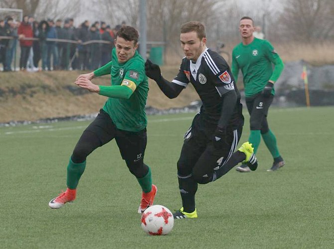 Fotbalisté Příbrami předvedli dobrý výkon i mladíci bojovali, ale na České Budějovice to nestačilo.