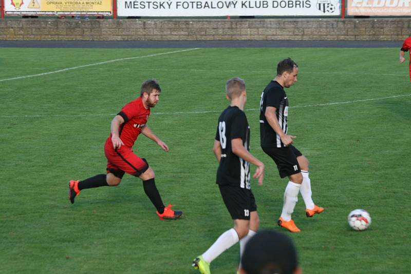 Ze zápasu divize B MFK Dobříš - Brandýs nad Labem 4:2.