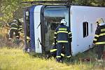 Při netradičním cvičení utekli z havarovaného vězeňského autobusu dva vězni.