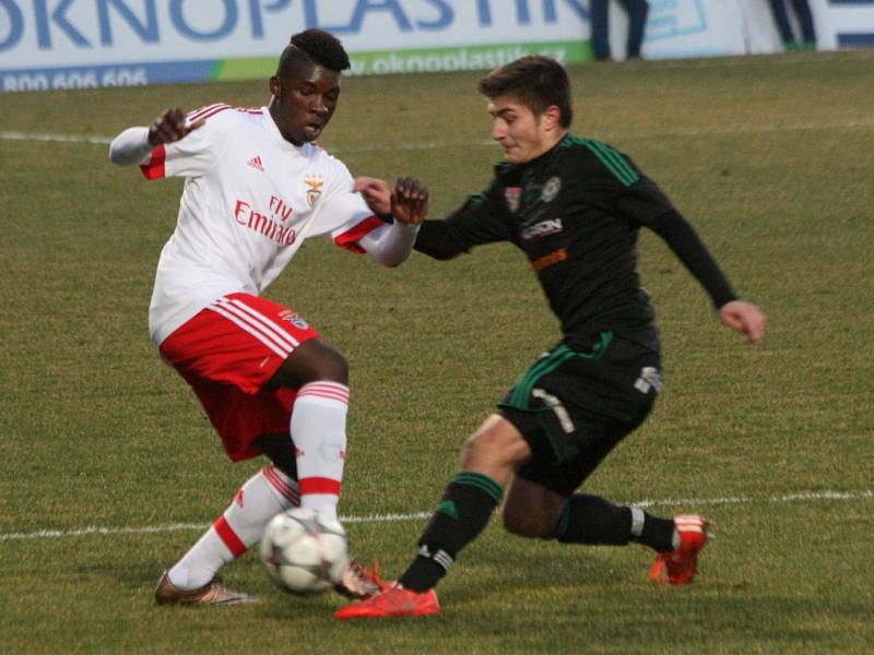 Osmifinále UEFA Youth League: 1.FK Příbram - Benfica Lisabon.