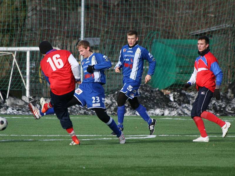 O pohár starosty: Sp. Příbram - Kr. Dvůr (2:0).