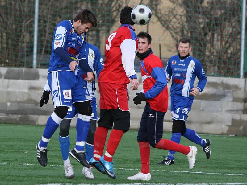 O pohár starosty: Sp. Příbram - Kr. Dvůr (2:0).