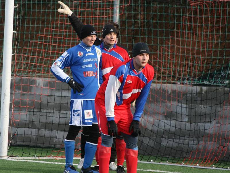 O pohár starosty: Sp. Příbram - Kr. Dvůr (2:0).