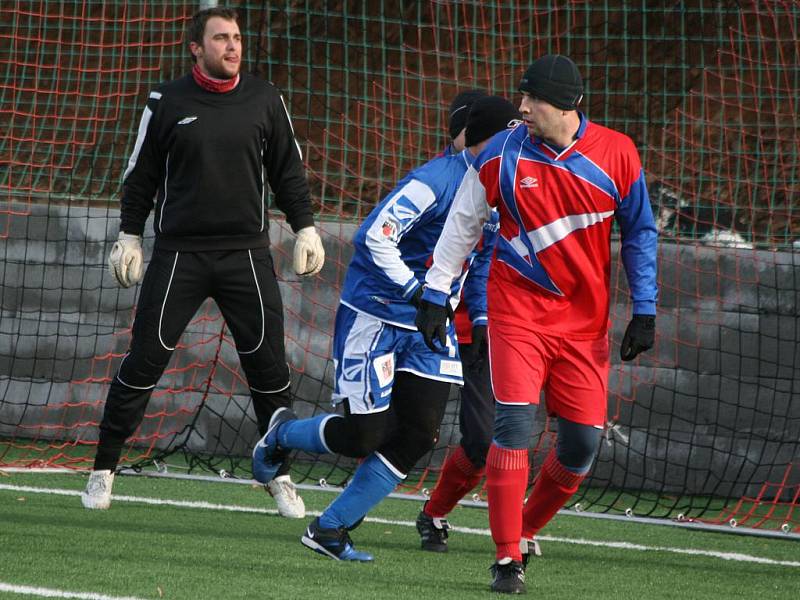 O pohár starosty: Sp. Příbram - Kr. Dvůr (2:0).