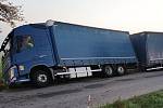 Havárie nákladního automobilu u obce Hudčice 15. září 2023.