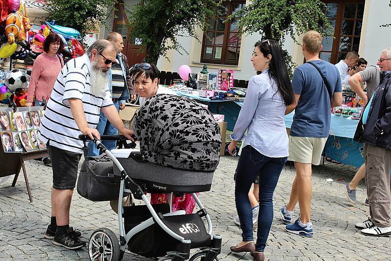 Atrakce, stánky, divadelní scénka. Hornická pouť 2017 i letos nabídla novinky. Lahůdkou je zprovoznění štoly císaře Františka Josefa I.