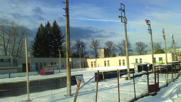 Zimní stadion v Dobříši stále čeká na rekonstrukci