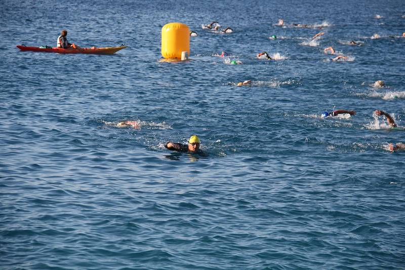 Paratriatlonista Jan Tománek na zlatý hattrick nedosáhl. Na letošním světovém šampionátu v 70.3 Ironman ve francouzském Nice získal stříbro