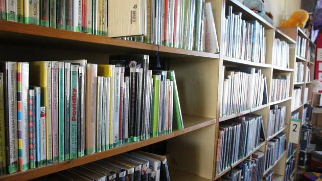 Radnice nakoupila tisíce knih do škol