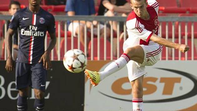 Václav Černý v dresu Ajaxu při premiéře v UEFA Youth League.