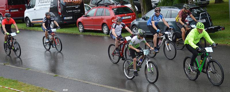 Cyklistickým svátkem byl v neděli 16. června závod „Giro Pičín MTB maratón 2019 Author Sedláček